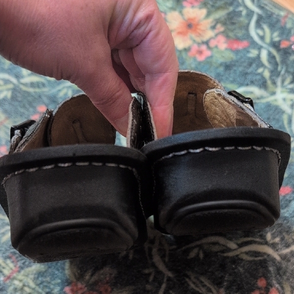 Alegria Classic Mary Jane Patterned Embossed Clogs Slip On Leather 9 - Picture 4 of 8